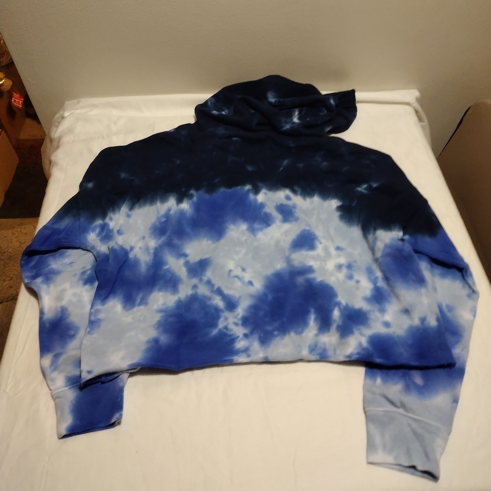 Calvin Klein Jeans Blue Tye Dye Long Sleeve Pullover Cropped Hoodie - Picture 8 of 13